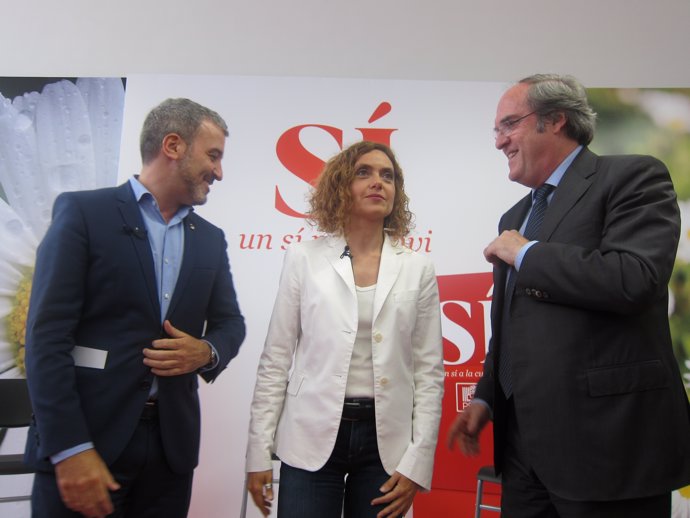 Jaume Collboni, Meritxell Batet (PSC) y Ángel Gabilondo, PSOE