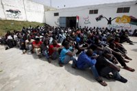 Amnistía alerta: la situación de migrantes en Libia podría empeorar si hay acuerdo con UE