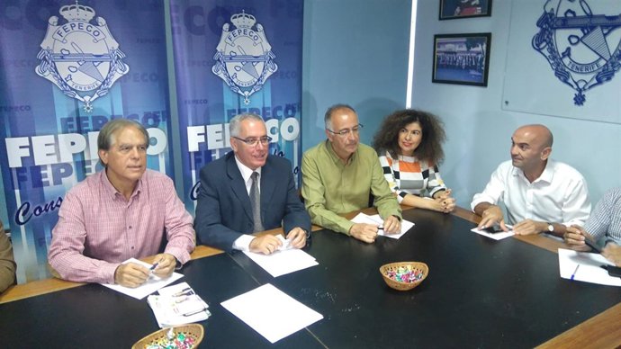 Reunión de PSOE-NC y Fepeco 