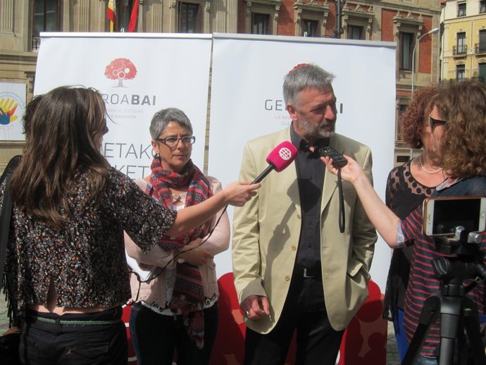 Anika Luján y Koldo Martínez.