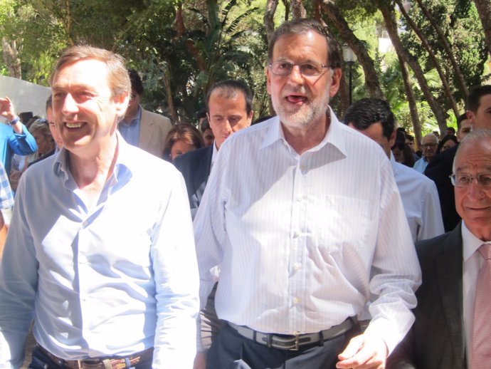 Mariano Rajo y Rafael Hernando en un acto en Roquetas de Mar