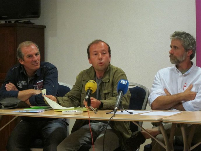 Ganaderos afectados por daños lobos.