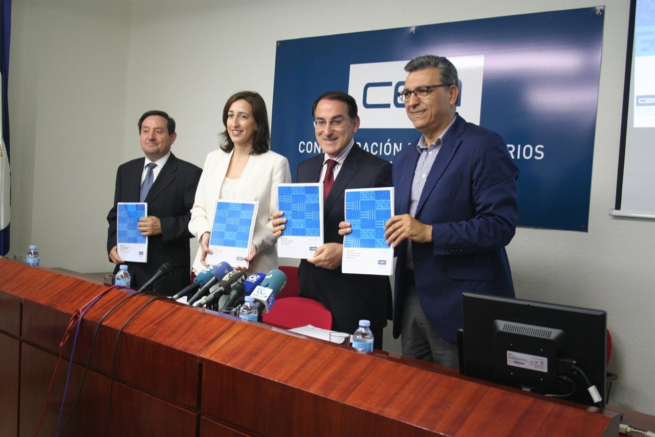 Emilio López Caparrós, Natalia Sánchez, Javier González de Lara, Sergio Cuberos