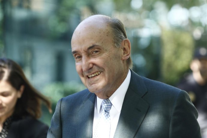 El abogado de la Infanta Miguel Roca llega a la Audiencia Nacional