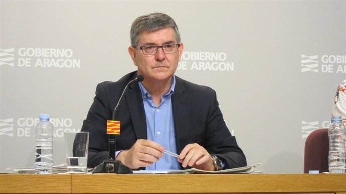 El consejero de Presidencia de Aragón, Vicente Guillén