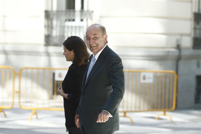 El abogado de la Infanta Miguel Roca llega a la Audiencia Nacional