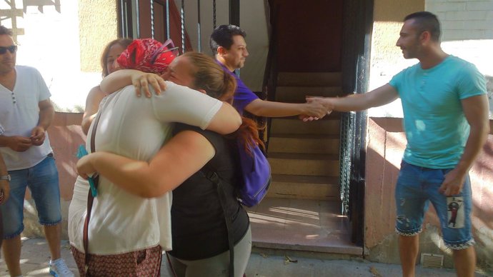Vanesa tras la salida de la comisión judicial.