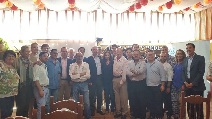 Encuentro en Camas de Zoido y Escudero con el sector taurino. 