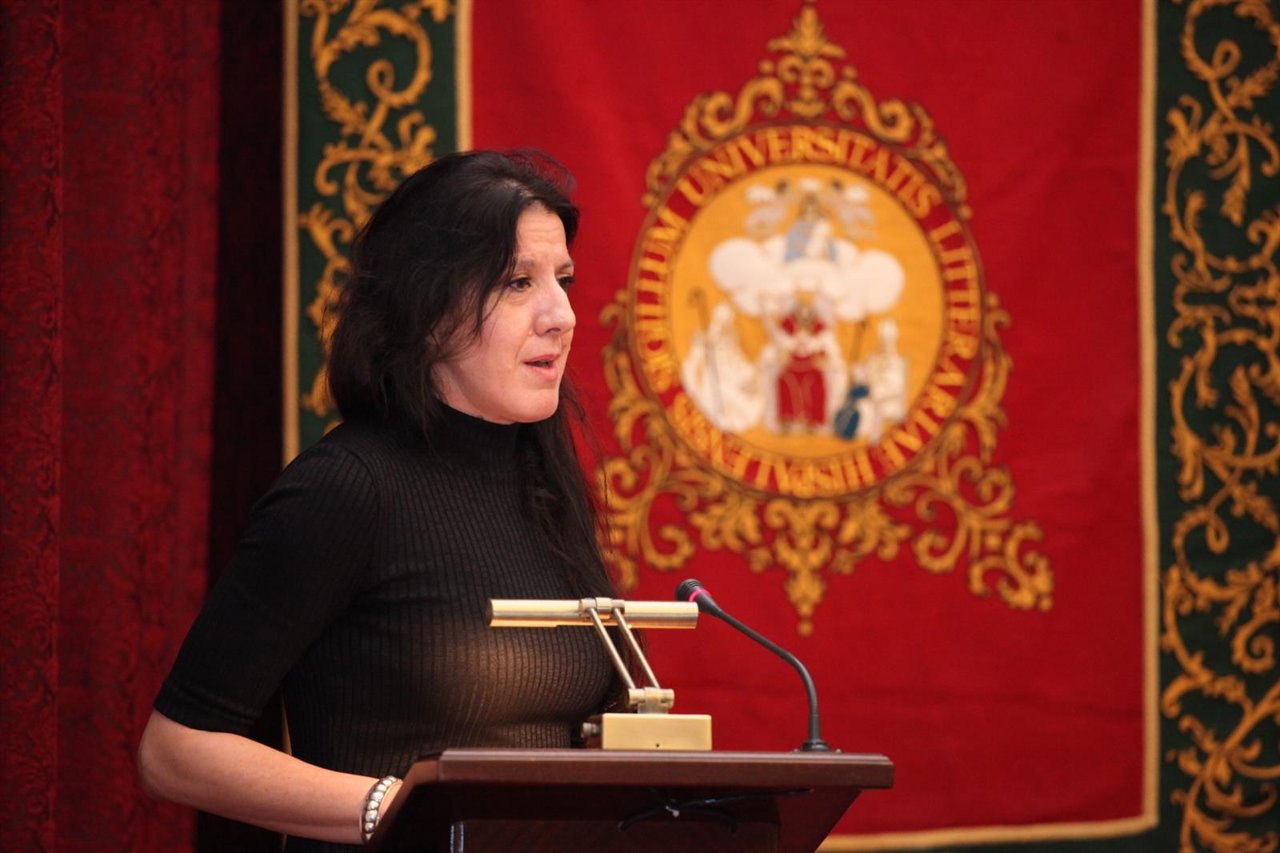 María Pagés recibe el IV Premio de Cultura que concede la US