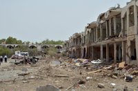 MSF denuncia más de 700 civiles heridos por combates en Taiz pese al alto el fuego en Yemen