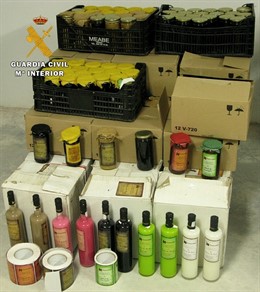 Miel y licor decomisados