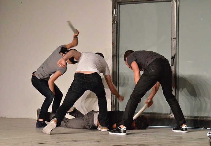 Las Naves presenta 'Homo ridens', de Teatro Sotterraneo