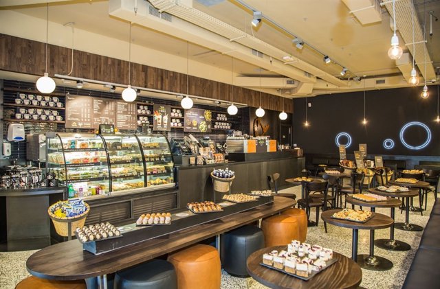 Starbucks tienda Mijas