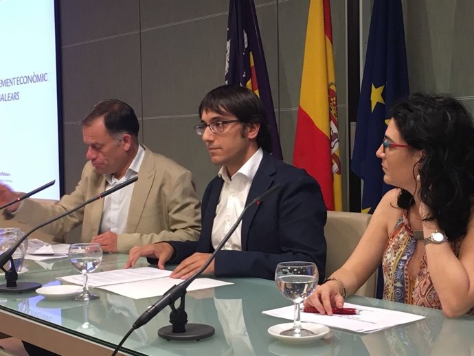 Negueruela en rueda de prensa