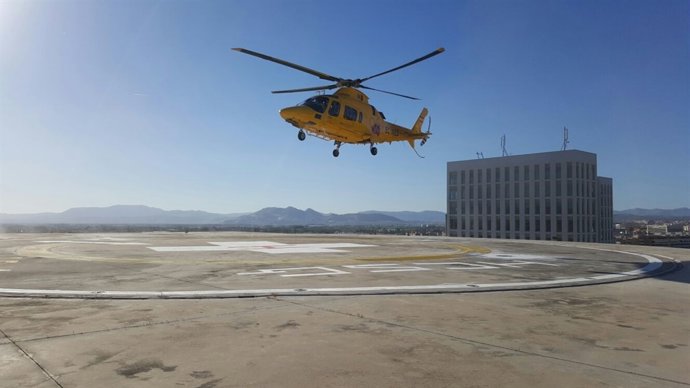 Simulacro de aterrizaje en el helipuerto del Hospital del PTS