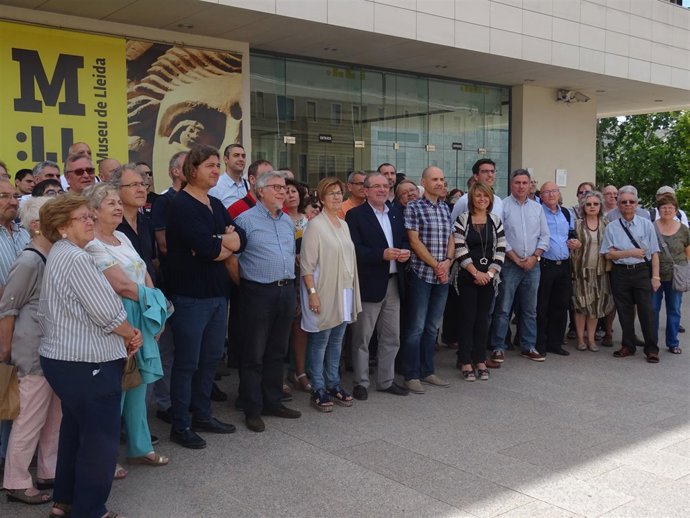 [Fotos I Àudio] Acte D'adhesions Institucionals Al Manifest En Defensa De La Uni