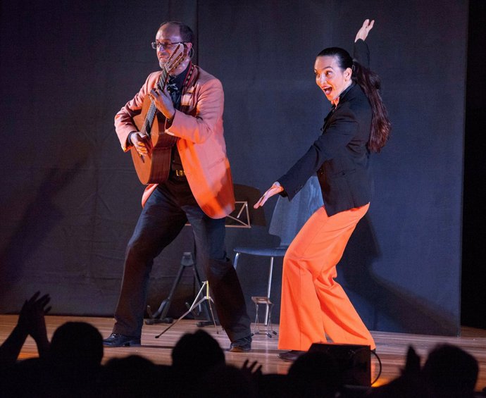 Espectáculo de Arte en Escena