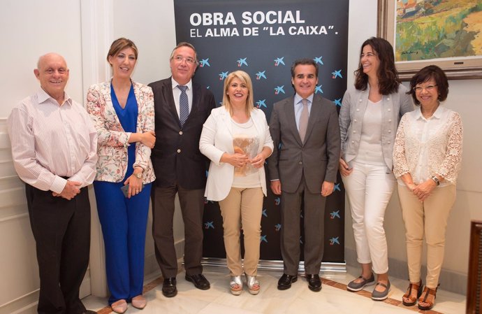 La Obra Social la Caixa firma un convenio con Madre Coraje en Jerez
