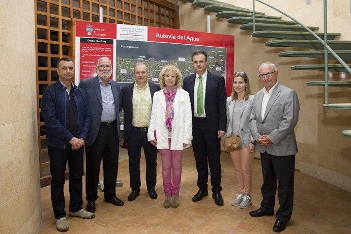 Visita de Tezanos y Ruiz al Ayuntamiento de Astillero 