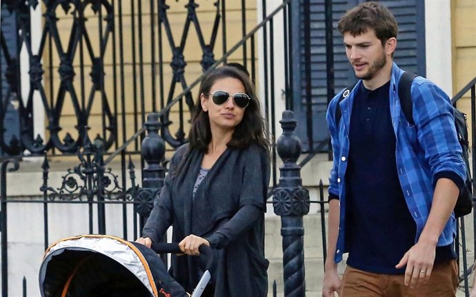 146554, EXCLUSIVE: Mila Kunis, Ashton Kutcher, And Baby Wyatt Isabelle Kutcher S