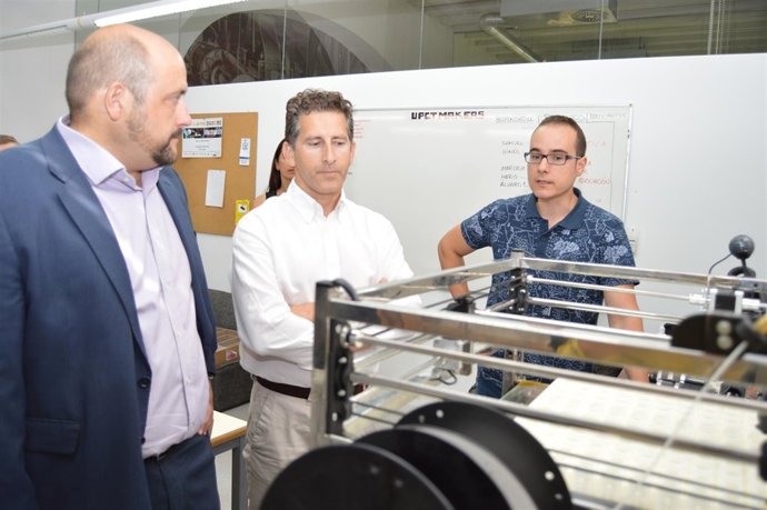 Gispert Y Un Alumno De Industriales Crean La Primera Impresora 3D A Medida De La