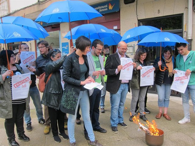 Acto del BNG para pedir una tarifa eléctrica gallega