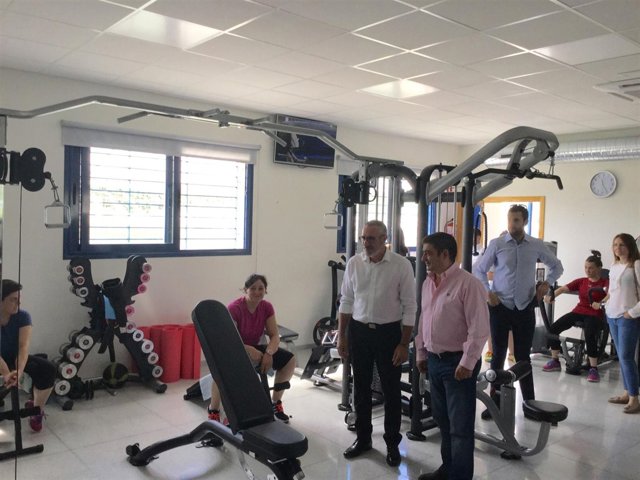 Visita al gimnasio municipal