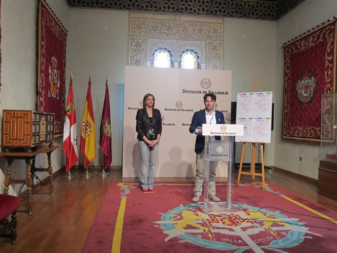 Presentación 'Veranos Culturales de Tordesillas 2016' por el alcade todesillano