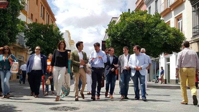 Juan Marín en un paseo electoral en Jerez
