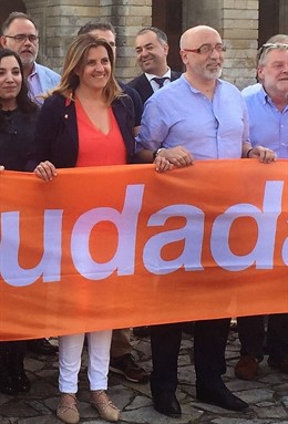 María Rey y Xosé Canedo (Ciudadanos) en un acto 