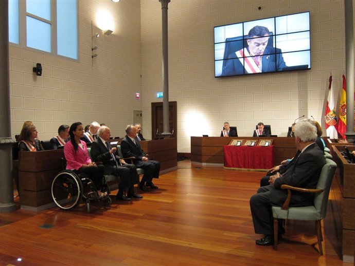 La DPZ ha entregado esta tarde las Medallas de Santa Isabel
