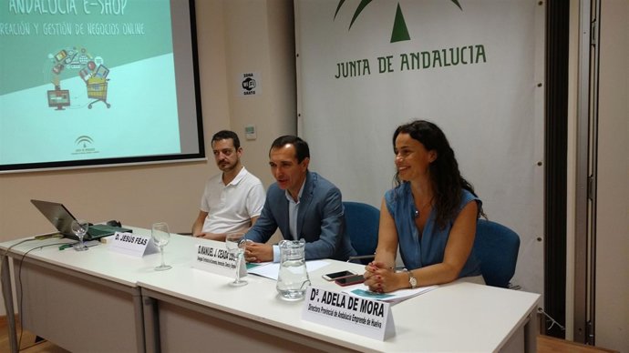 Inauguración de un taller de comercio electrónico