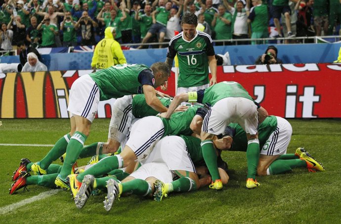IRLANDA DEL NORTE VENCE A UCRANIA
