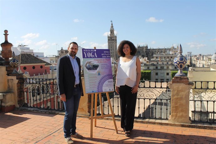 El Ayuntamiento programa actividades vinculadas al yoga en centros cívicos
