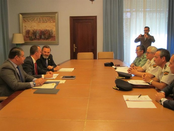 Reunión con los responsables de la Policía Nacional y Guardia Civil