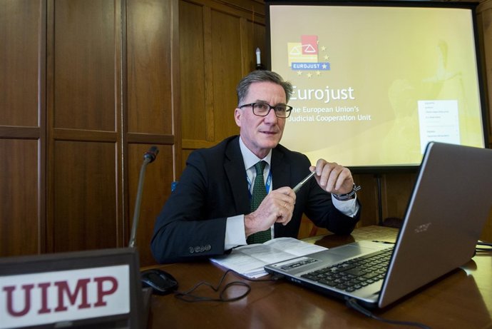 El vicepresidente de Eurojust, en el curso de Policía Científica