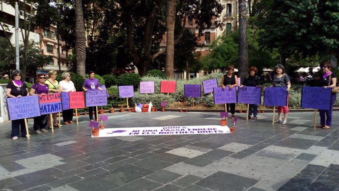 Feministes en Acció protesta en Plaza España