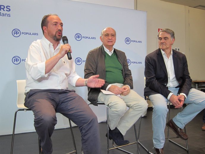 Jorge Fernández Díaz, José Manuel López y José Luis Calzada, PP