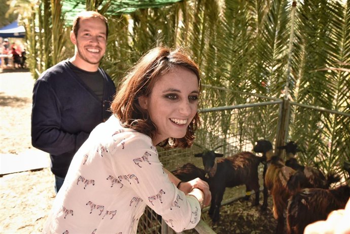 PP LA PALMA CAMPAÑA: Andrea Levy En La Feria En Los Llanos De Aridane