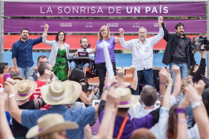 Acto de campaña de Unidos Podemos en Zaragoza.
