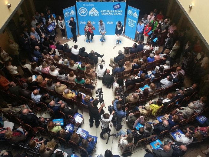Acto en Gijón del PP con María Dolores de Cospedal