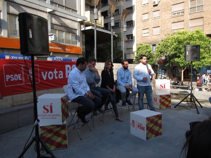 Encuentro de jóvenes socialistas.