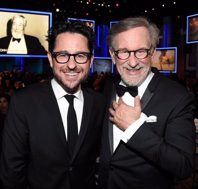  J.J. Abrams Y Steven Spielberg 