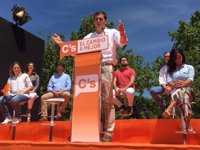 Rivera cree que con un 2% más de voto tendrá escaños suficientes para gobernar con otro