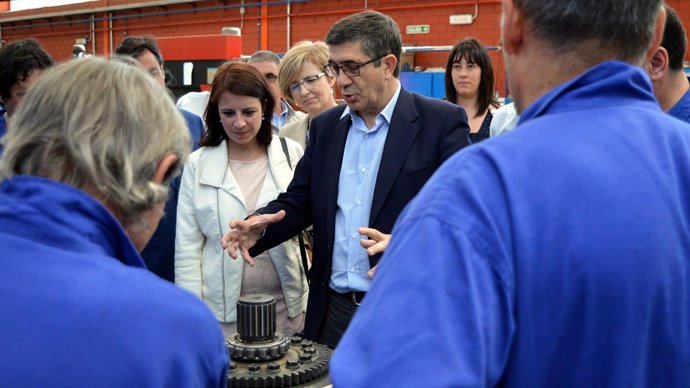 Patxi López y Adriana Lastra.