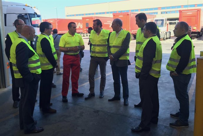  Óscar Puente, En Su Visita A Centrolid