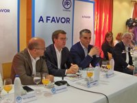 Feijóo pide "no monopolizar la desgracia" para sacar "réditos políticos" de la pobreza