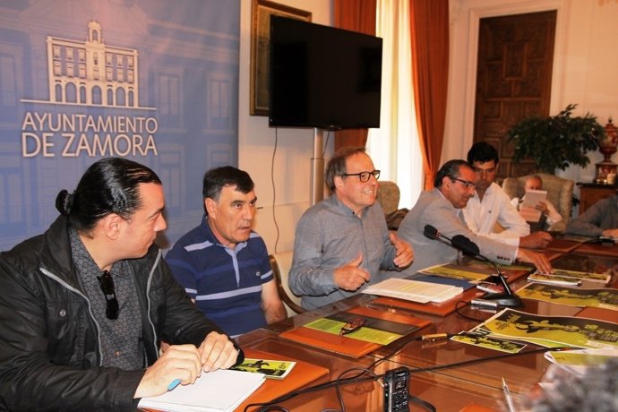 Presentación de la feria