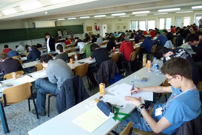 Olimpiada de Matemáticas en la UC 