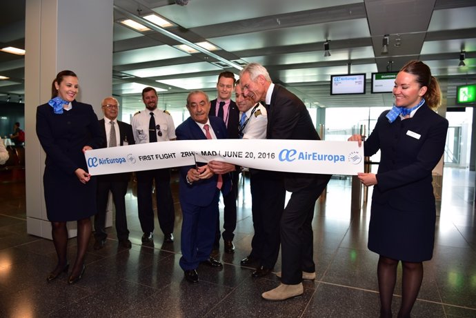 Vuelo inaugural de Air Europa en Zúrich